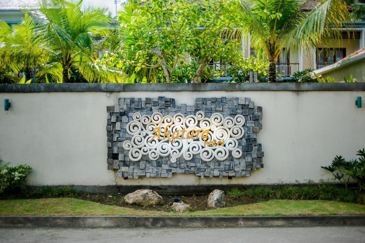 Akatara Hotel Toyapakeh Exterior foto