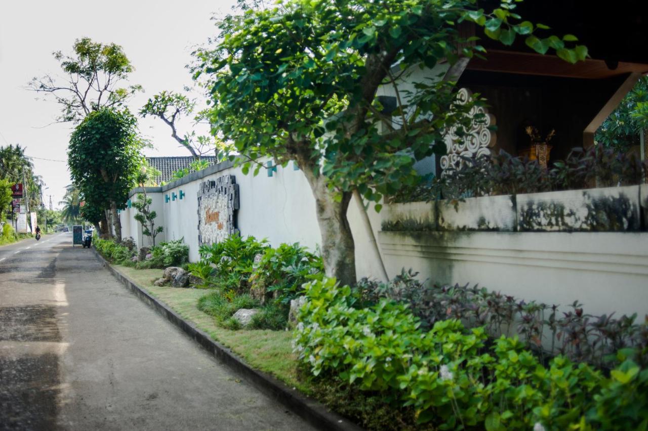 Akatara Hotel Toyapakeh Exterior foto