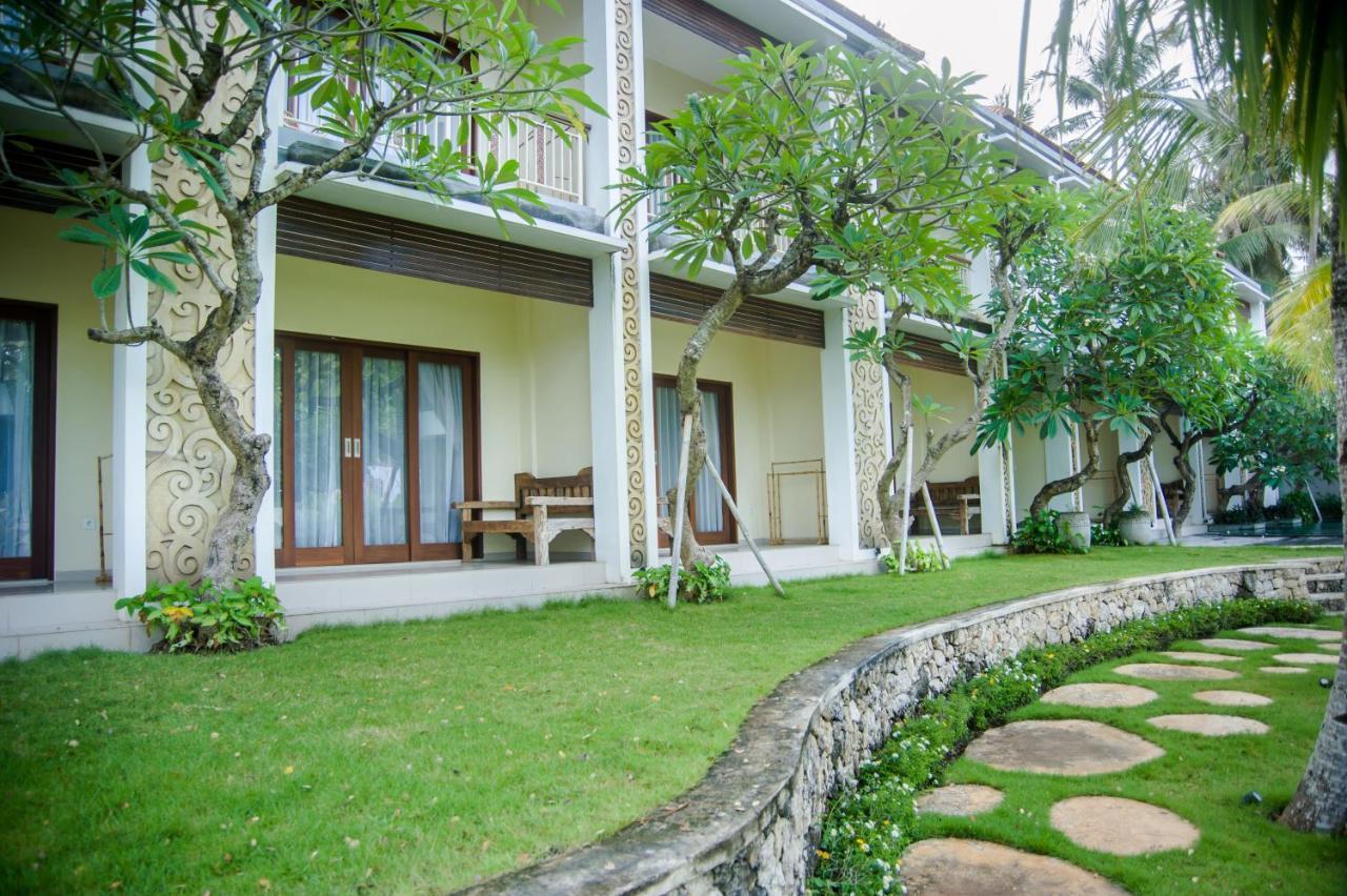 Akatara Hotel Toyapakeh Exterior foto